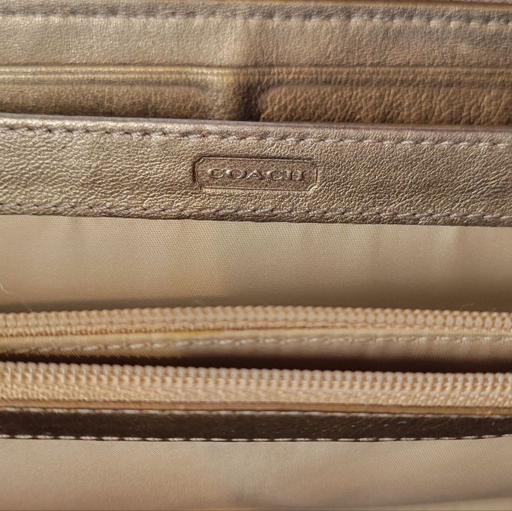 Coach Zip Wallet - Picture 5 of 8